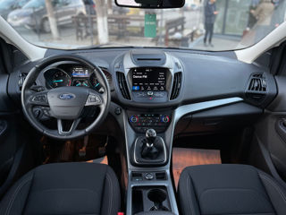 Ford Kuga foto 11