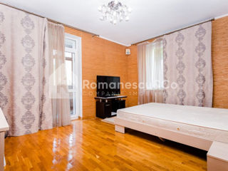 Apartament cu 2 camere, 74 m², Centru, Chișinău foto 2