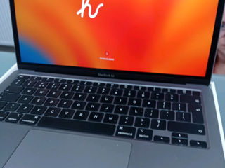 Macbook air m1 8/256 gb