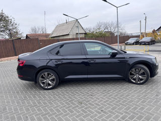 Skoda Superb foto 3