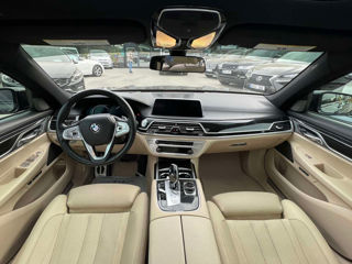 BMW 7 Series foto 6