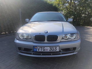 BMW 3 Series Coupe foto 3