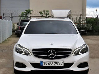 Mercedes E-Class foto 1