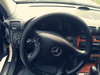 Mercedes C Class foto 5