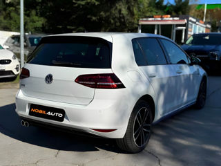 Volkswagen Golf foto 4