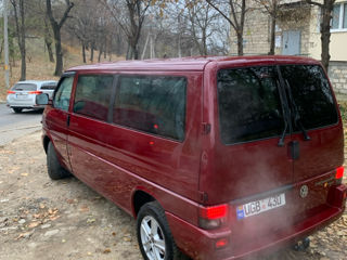 Volkswagen Caravelle foto 4