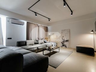 Chirie exclusivă!! stil Loft, 2 camere+living, Centru 1700 € foto 2