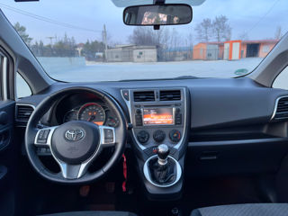 Toyota Verso-S foto 14