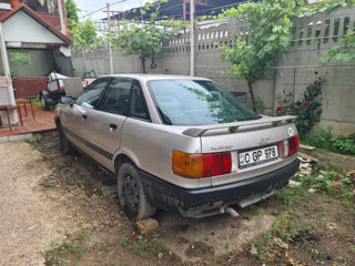 Audi 80