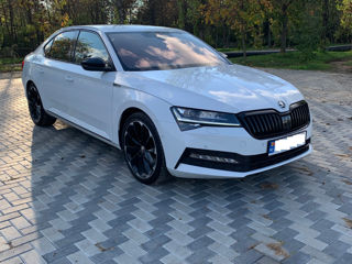 Skoda Superb foto 2