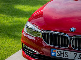 BMW 5 Series foto 2