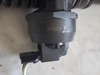 Насос форсунка Bosch 0414720215 для двигателей 1.4 и 1.9 TDI Volkswagen Seat Audi foto 3