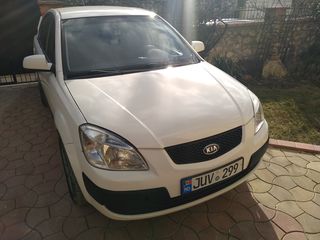 KIA Rio foto 2