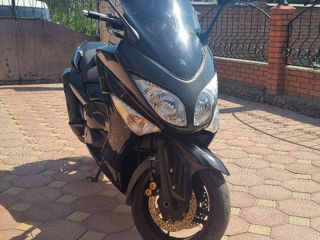 Yamaha Tmax foto 4