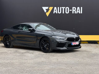 BMW M8 foto 1