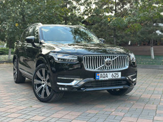 Volvo XC90 foto 1