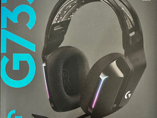 Logitech G733