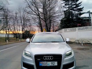 Audi Q7 foto 2