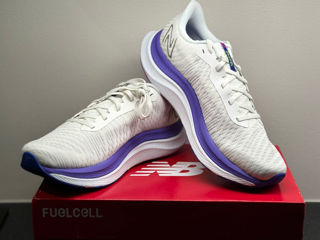 New Balance Fuelcell Propel 41.5