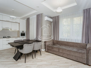 Apartament cu 2 camere, 90 m², Botanica, Chișinău foto 1