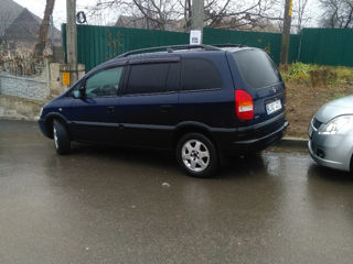 Opel Zafira foto 4