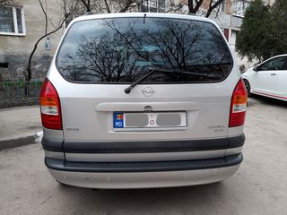 Opel Zafira foto 5