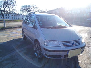 Volkswagen Sharan foto 1