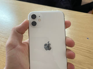 Vând iPhone 11 simplu foto 10