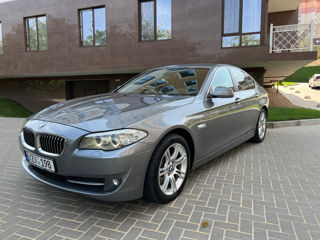 BMW 5 Series foto 4