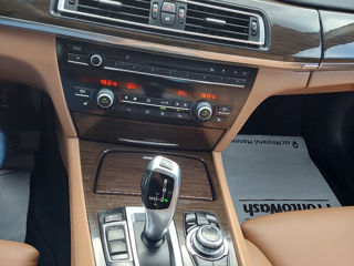 BMW 7 Series foto 9