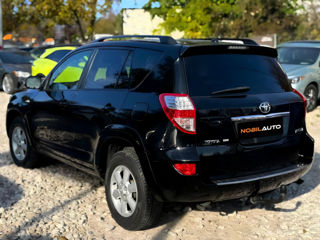 Toyota Rav 4 foto 6