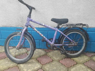 Se vinde bicicleta  din  moldova e  scladnaea  lei, mai  sunt  2 biciclete  mici foto 4