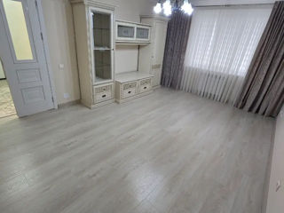 Apartament cu 2 camere, 60 m², Botanica, Chișinău foto 3