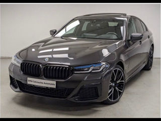 BMW 5 Series foto 4