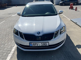 Skoda Octavia foto 1