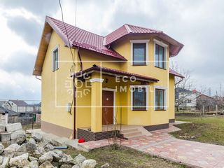 Vânzare, casa în 2 nivele cu reparație, Schinoasa, 6 ari, 180000€ foto 1