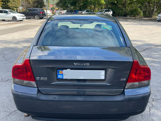 Volvo S60 foto 4