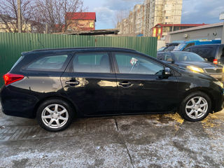 Toyota Auris foto 4