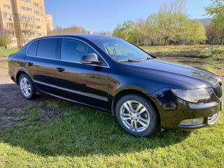 Skoda Superb foto 1