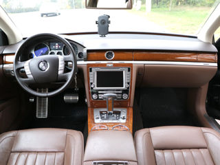 Volkswagen Phaeton foto 7