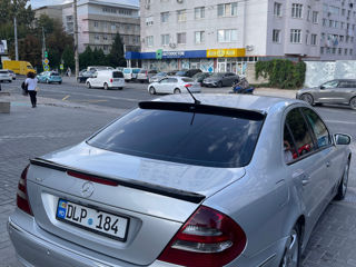 Mercedes E-Class foto 3