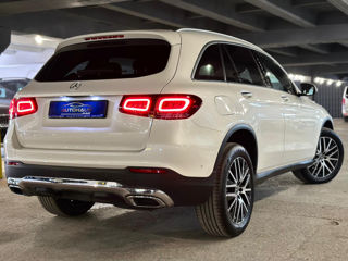 Mercedes GLC foto 3