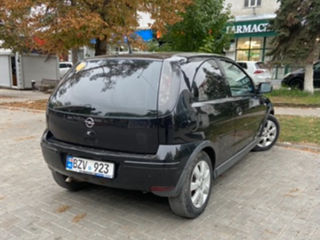 Opel Corsa foto 2