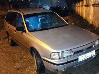 Nissan Sunny foto 10