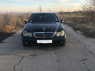 Dezmembrare C-class w202 w203 w204 w205 piede Moldova foto 3