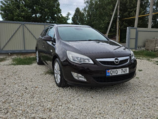 Opel Astra foto 1