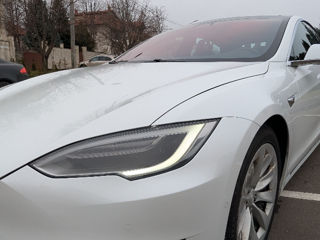 Tesla Model S foto 6