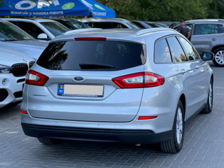 Ford Mondeo foto 3