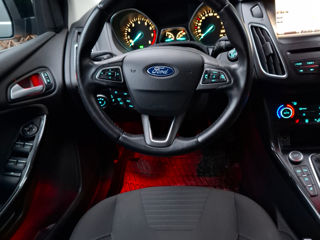 Ford Focus foto 8