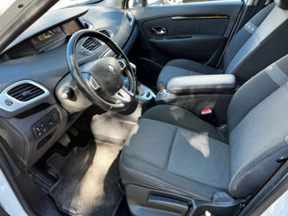 Renault Grand Scenic foto 7